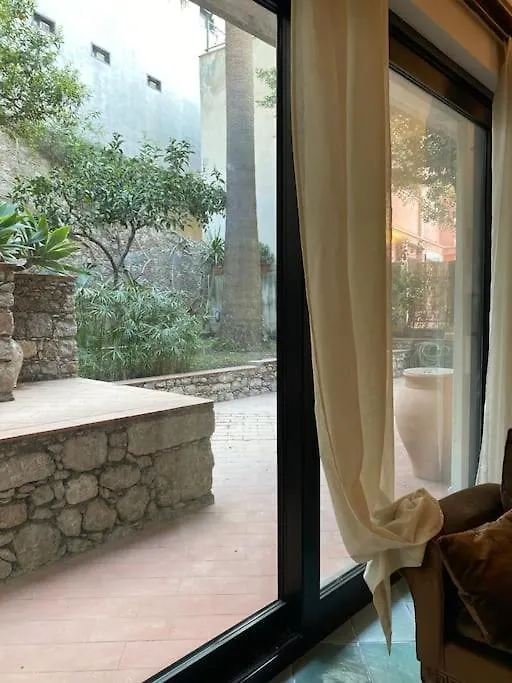 Gorgeous Apt In Taormina City Center + Free Parking Italy